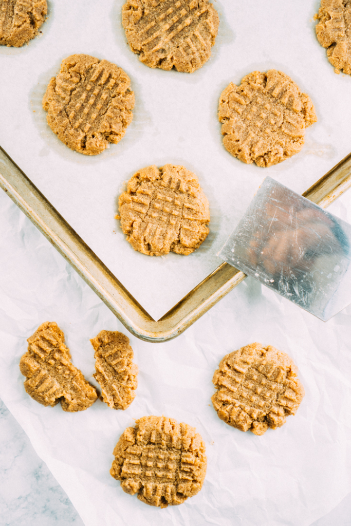 Flourless Almond Cookies