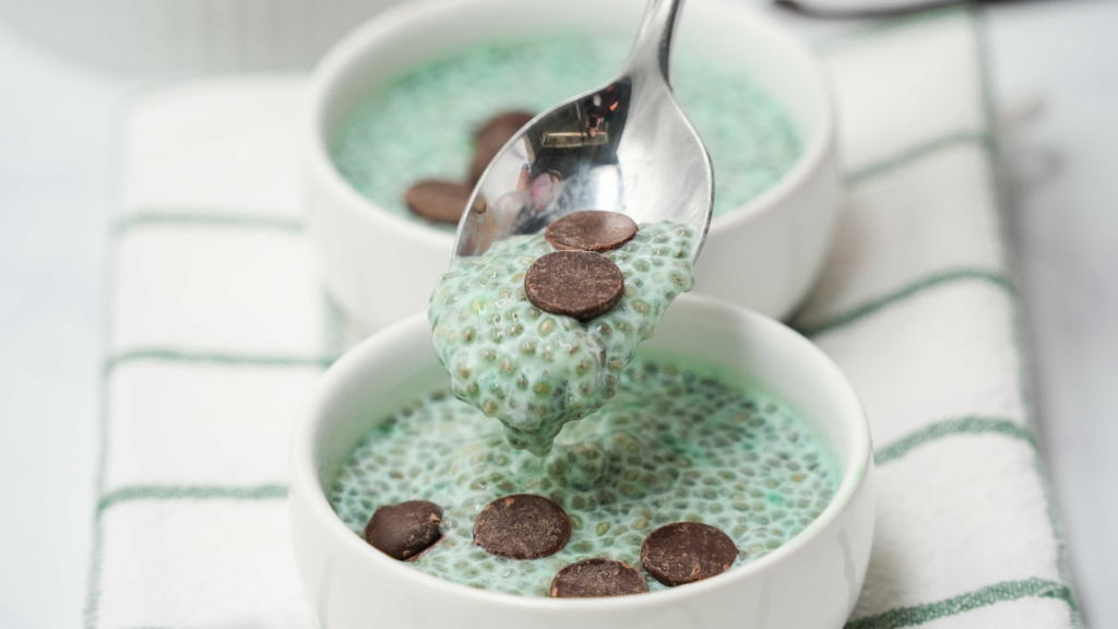 Carb Mint Chip Chia Pudding