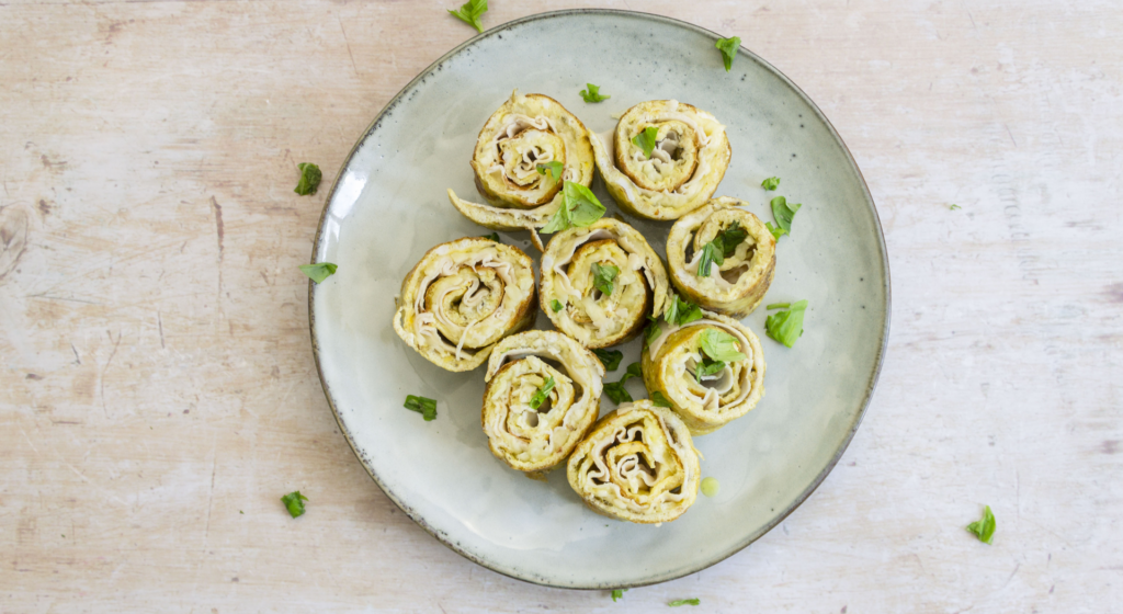 Chicken and Mozzarella Omelette Roll Ups