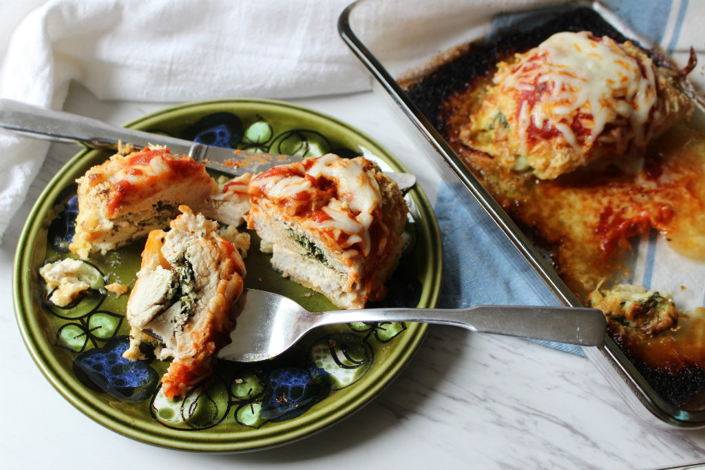 Baked Cheesy Spinach Chicken Rolls