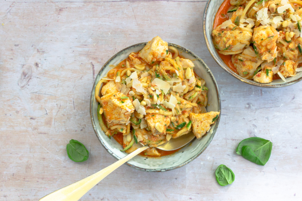 Chicken Pasta With Red Pepper Sauce