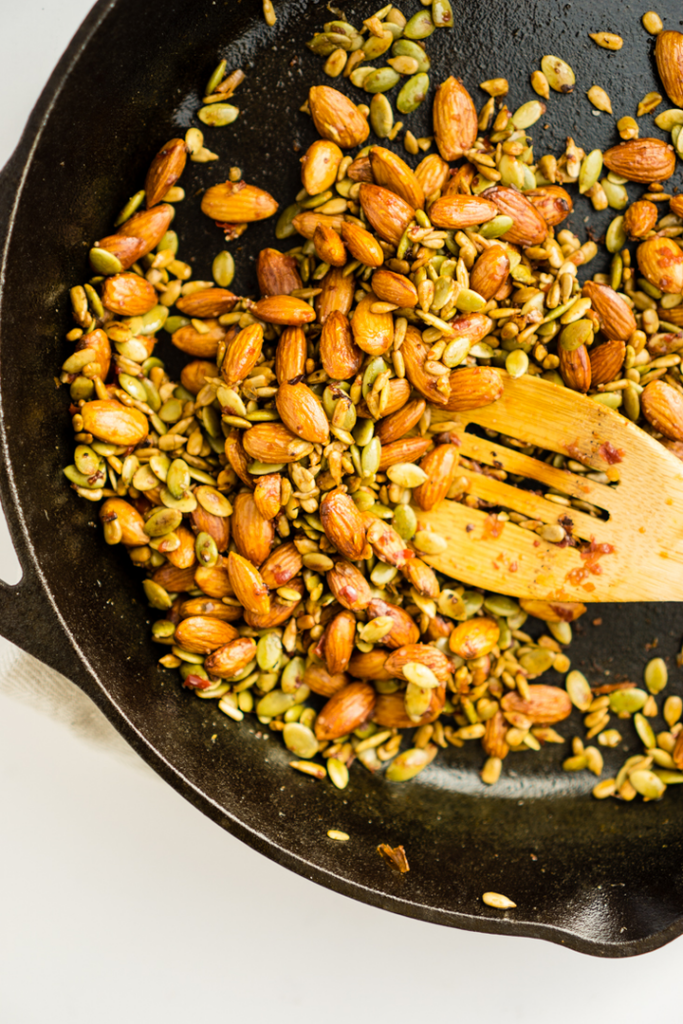 Chile Garlic Snack Mix