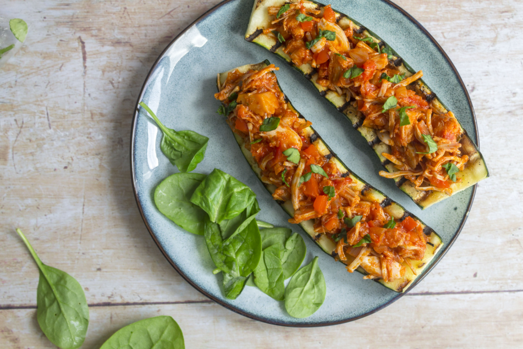 Pulled Jackfruit Stuffed Zucchini (vegan)