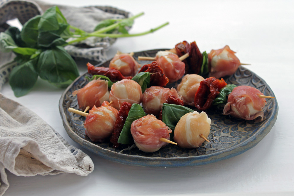 Prosciutto And Mozzarella  Kebab Bites