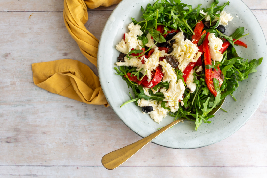 Easy Mozzarella and Roasted Pepper Salad