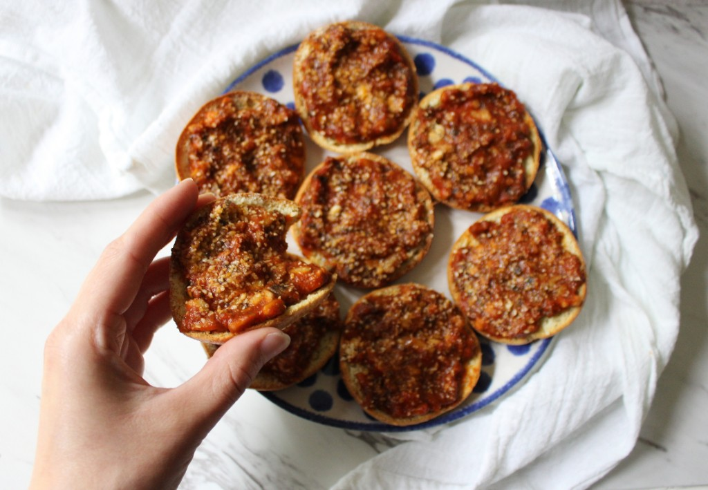 Vegetarian Pizza Bagel Snack