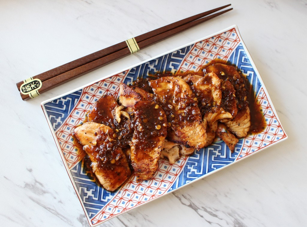 Salmon Bites w Sweet Chili Sauce