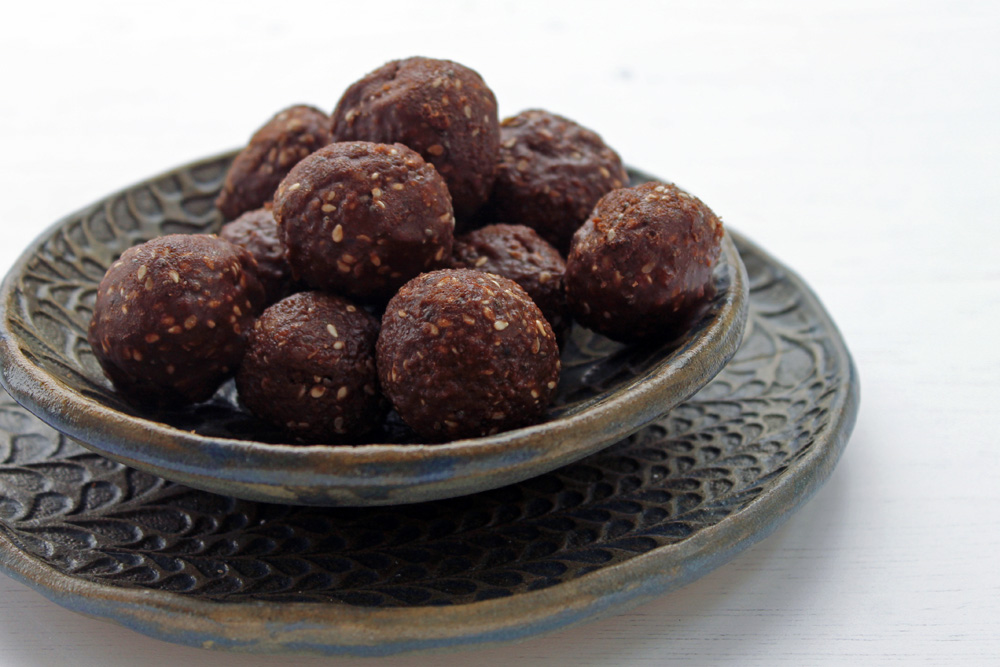 Tahini Energy Balls