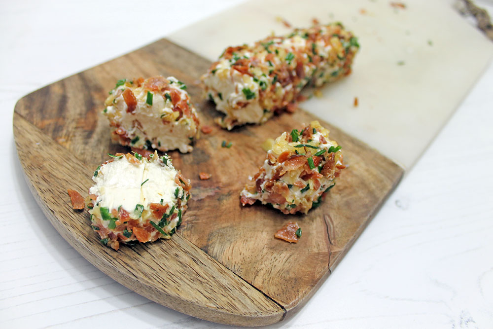 Cheese Log With Bacon And Chives