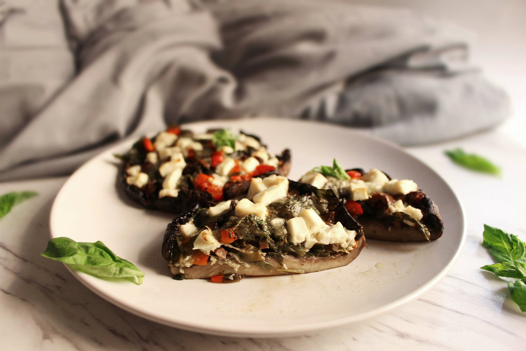 Mediterranean Stuffed Mushrooms