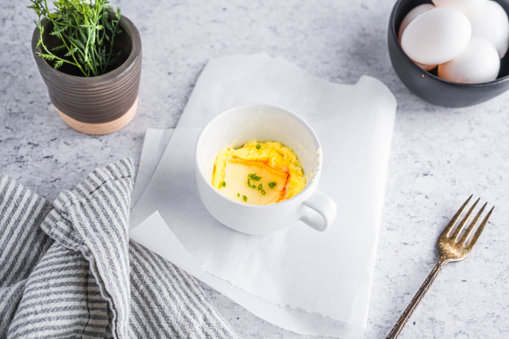 Egg Fast Cheesy Scrambled Egg in a Mug