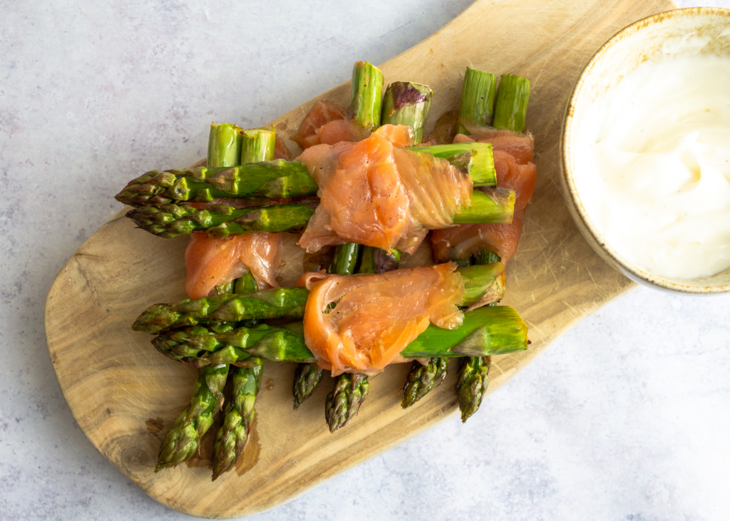 Lemon Asparagus Wrapped in Salmon