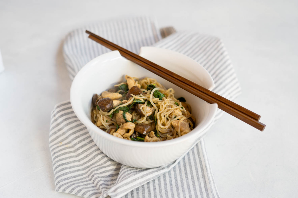 Chicken Mushroom Kale Shirataki Noodle Stir Fry