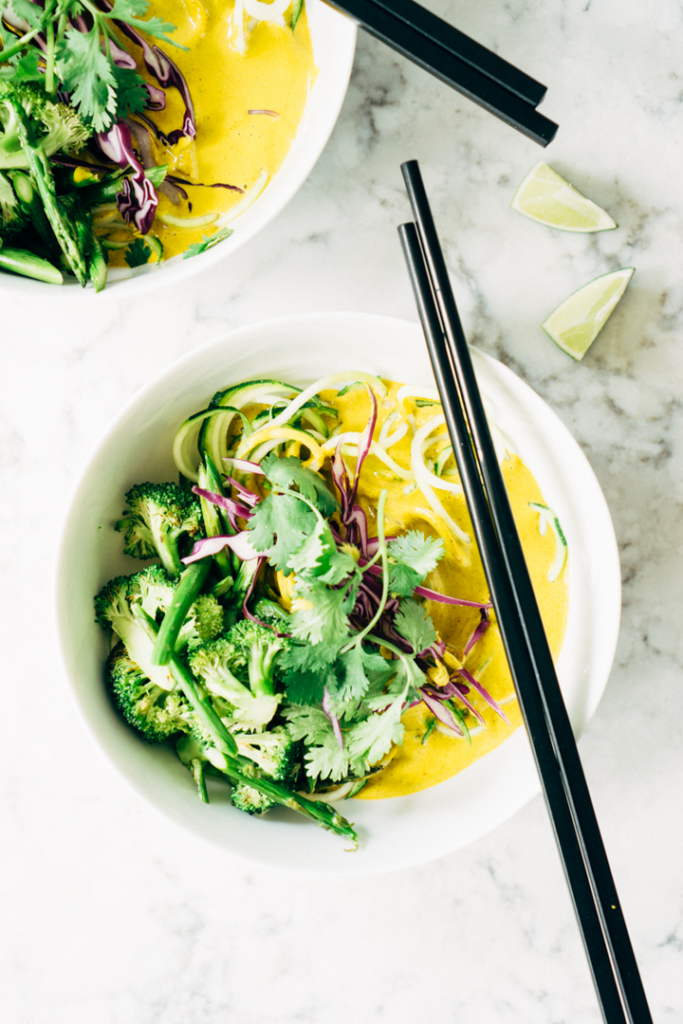 Vegan Raw Coconut Curry Zoodles