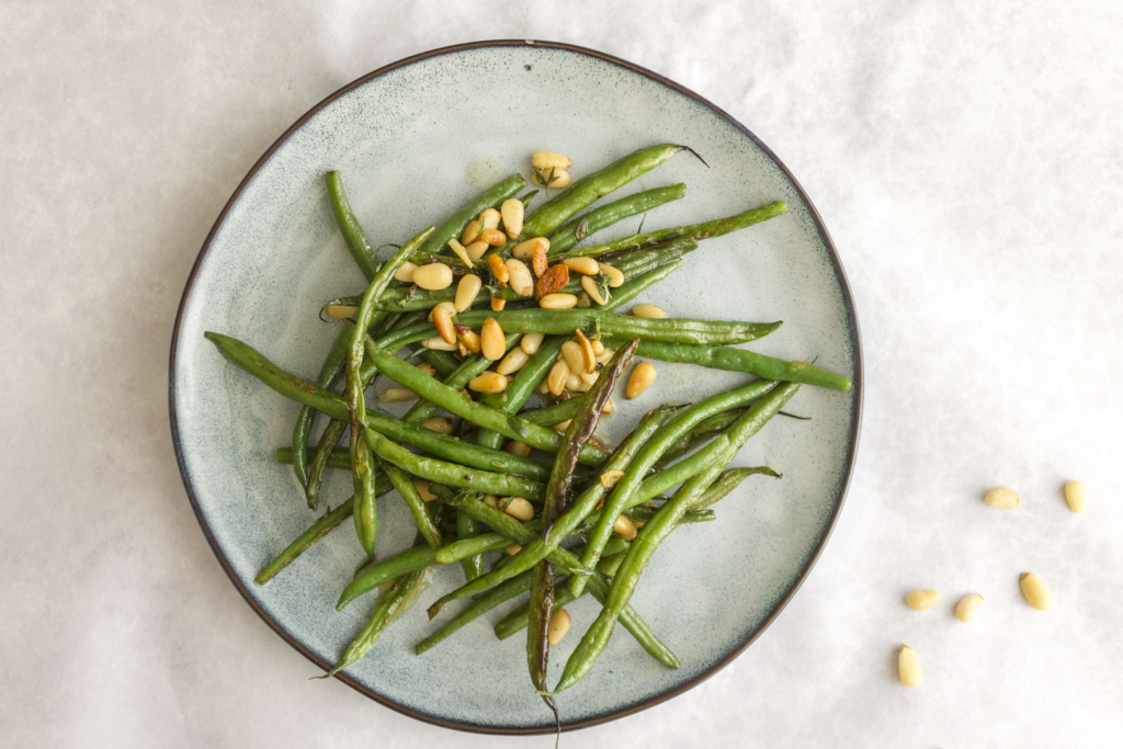 Garlicky Green Beans With Pine Nuts