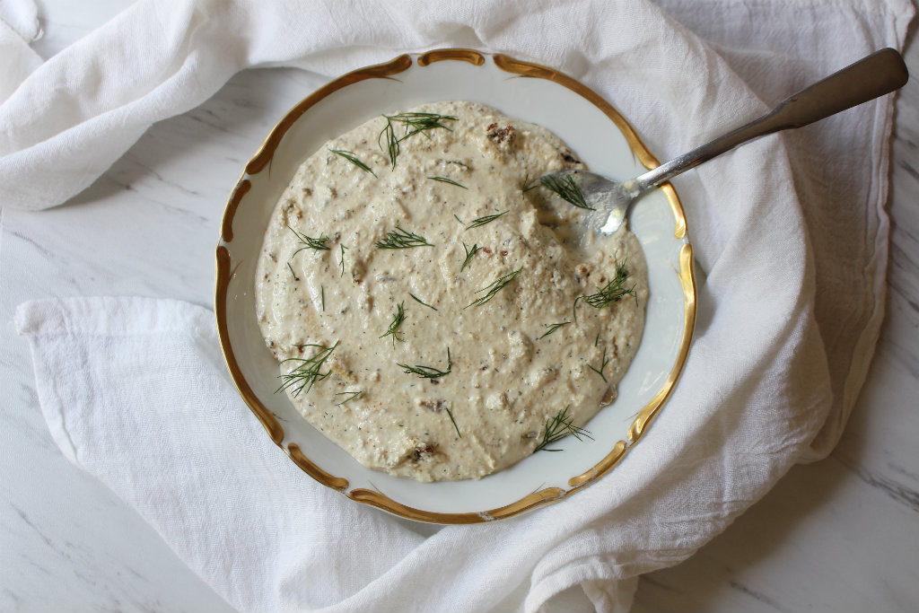 Sun Dried Tomato and Olive Feta Dip