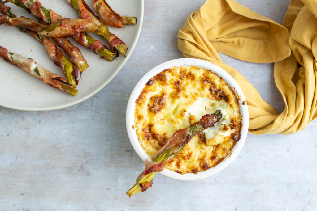 Bacon Wrapped Asparagus With Cheese And Pancetta Dip